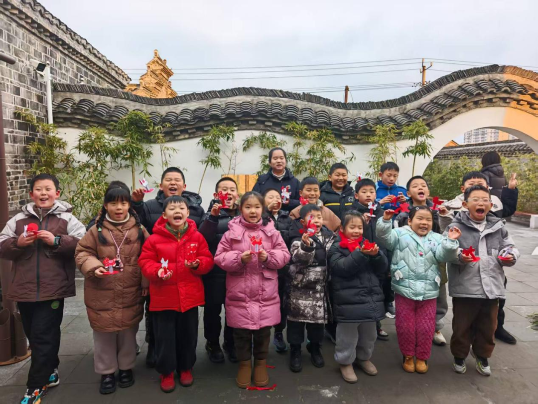 1月1日明光市图书馆开展“诗赋迎元旦,书香满庭芳”元旦诗词品读会.png