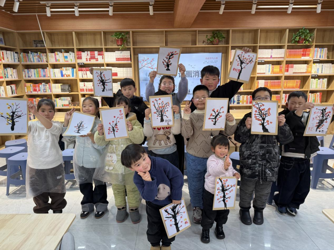 1月2日明光市图书馆开展“小寒探梅,诗画消寒”节气雅集活动.png
